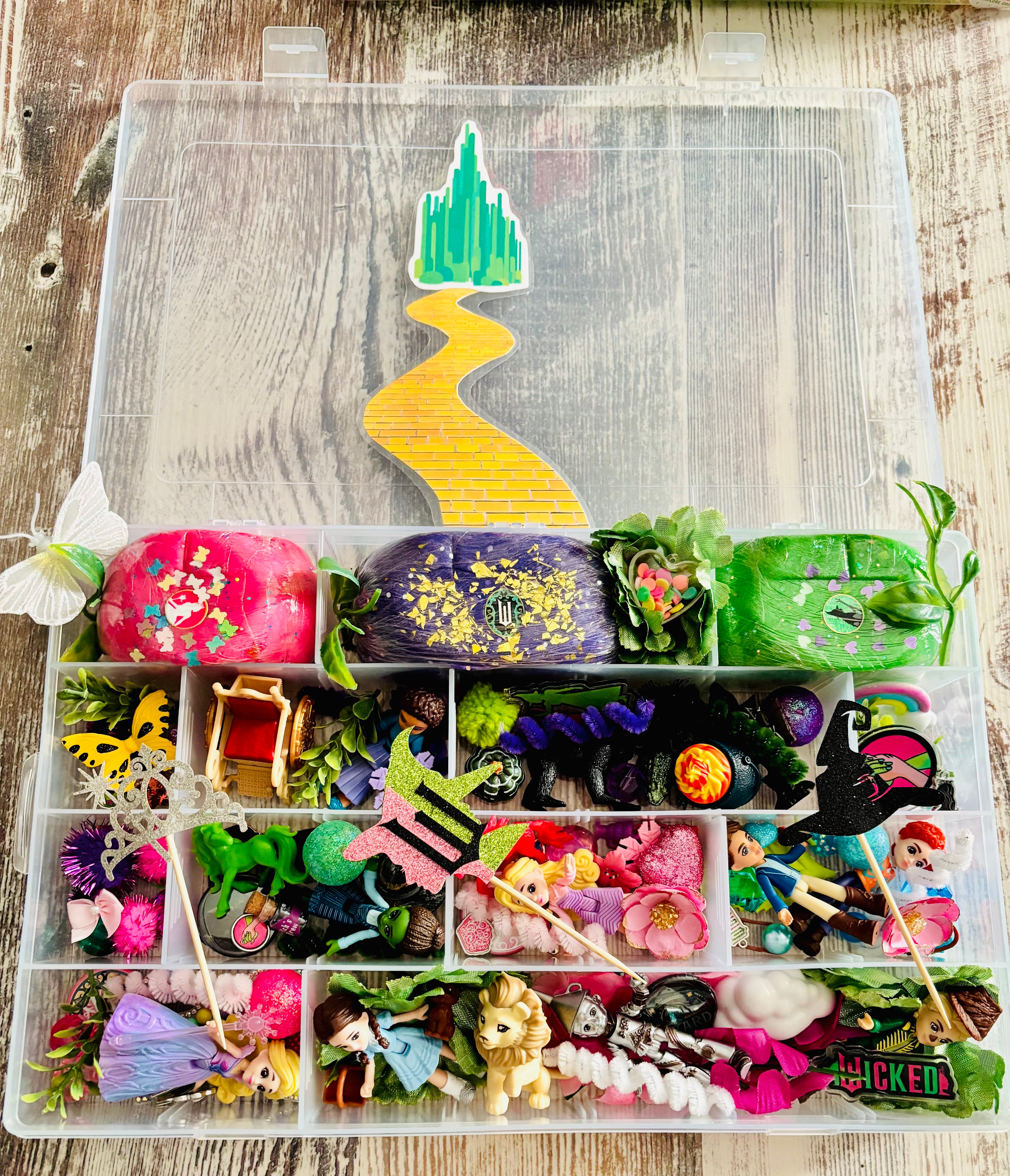 Large Wizard Of Oz/Wicked Play-Dough Kit