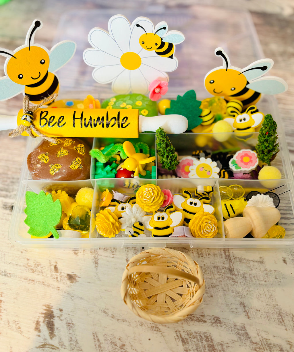 Small Bees Play-Dough Sensory Kit