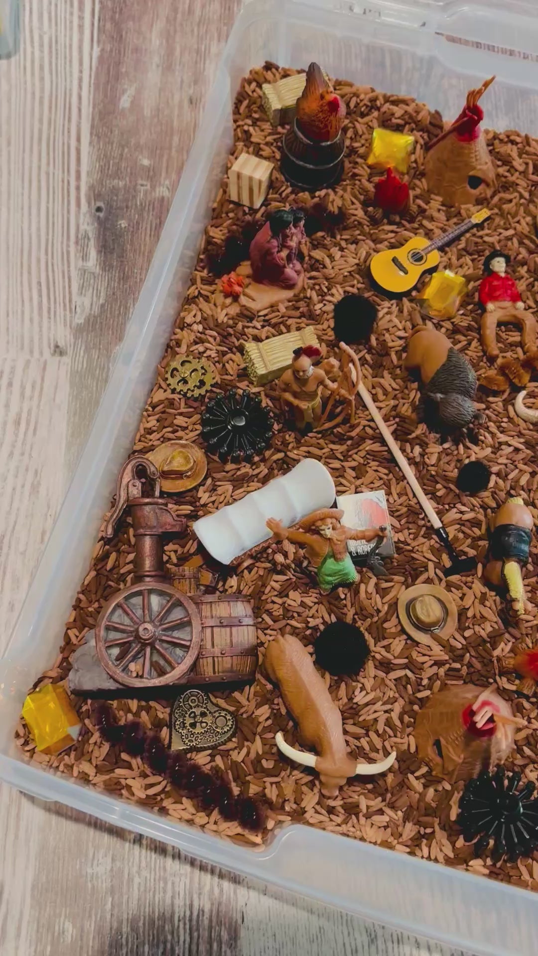 Medium Cowboys and Indians Sensory Bin